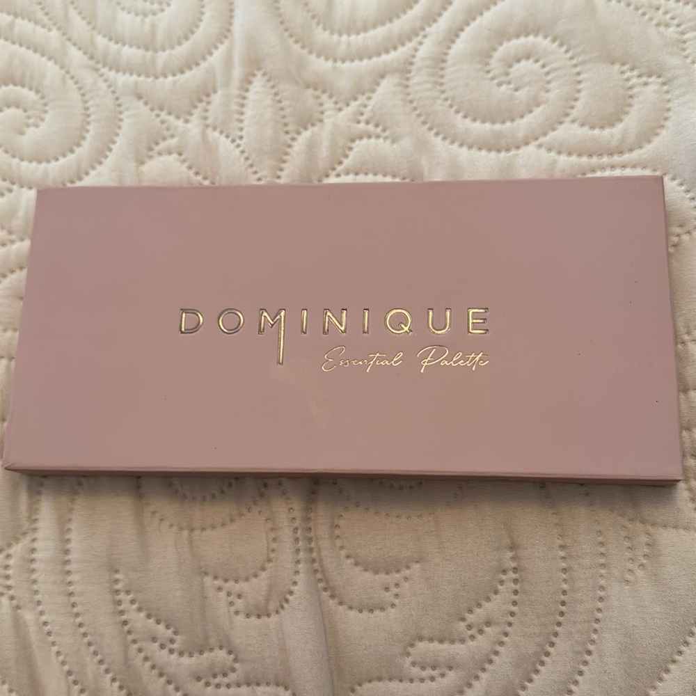 DOMINIQUE ESSENTIAL PALETTE